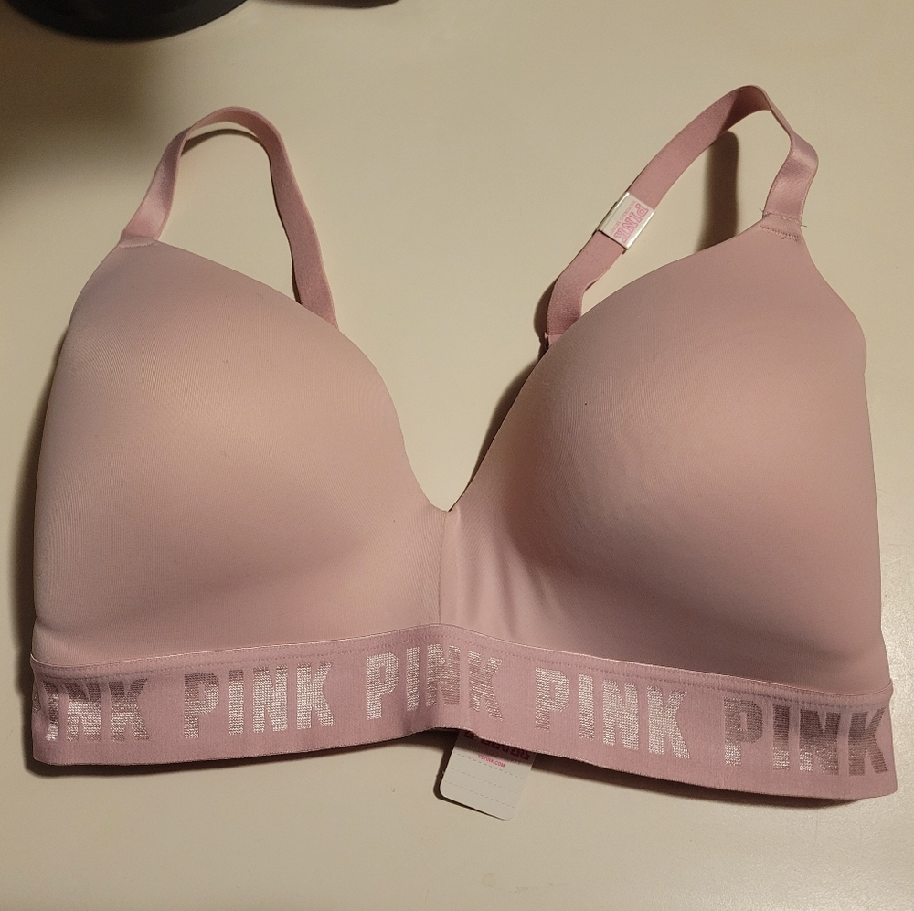 PINK Wear Everywhere Wireless Lightly-lined Bra